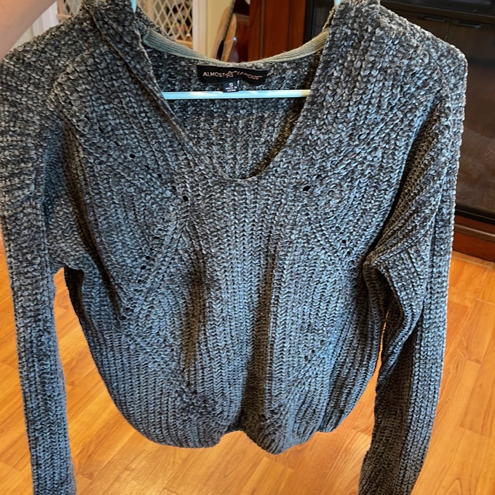Bundle and Save❤️ Extra soft crop top sweater with hood! Womens size Sm.